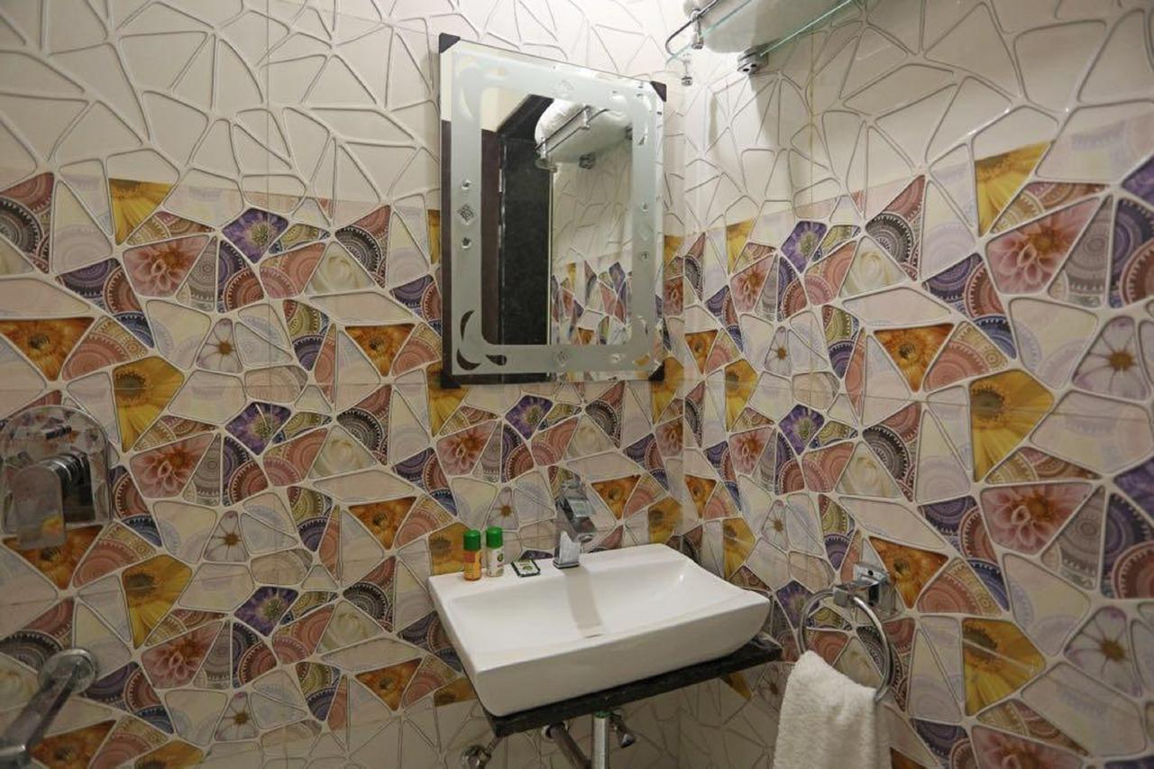 Hotel Anamsa Residency Vrindāvan Exteriér fotografie